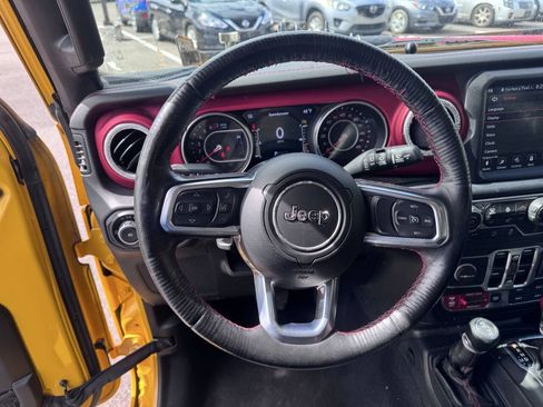 Used 2020 Jeep Wrangler Unlimited Rubicon AWD/4WD image 23
