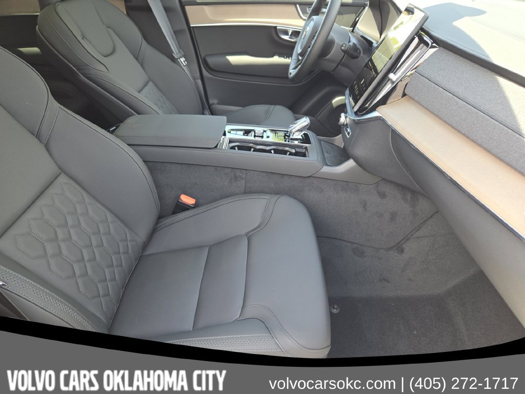 New 2026 Volvo XC90 B5 Plus AWD/4WD image 11