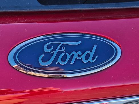 Used 2023 Ford Explorer Limited image 15