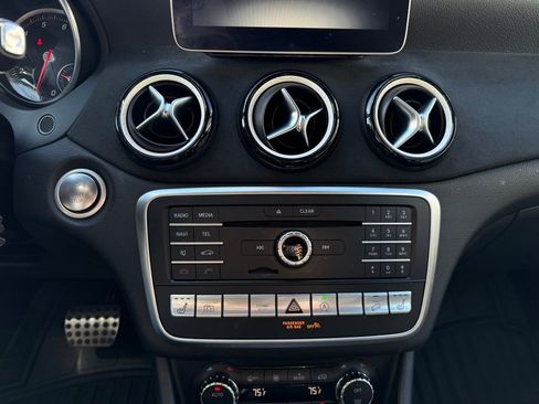 Used 2018 Mercedes-Benz GLA 250 4MATIC image 13