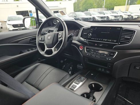 Used 2025 Honda Ridgeline TrailSport+ image 10