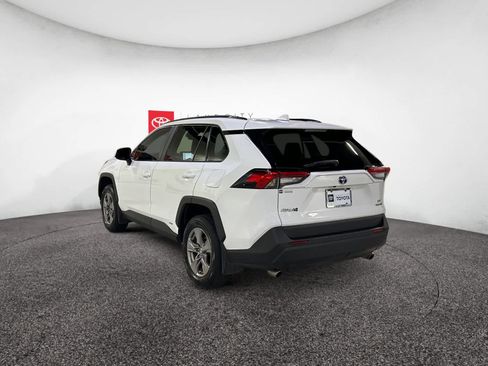 Used 2024 Toyota RAV4 LE image 4
