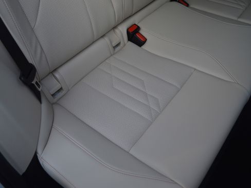 Used 2026 BMW X3 xDrive30 w/ Premium Package image 34