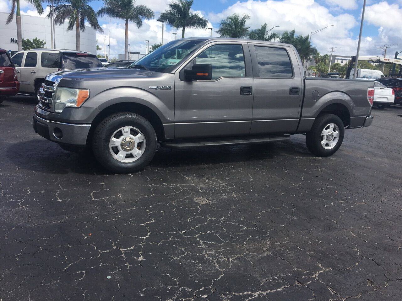 Used 2014 Ford F150 XLT w/ XLT Convenience Package RWD image 2