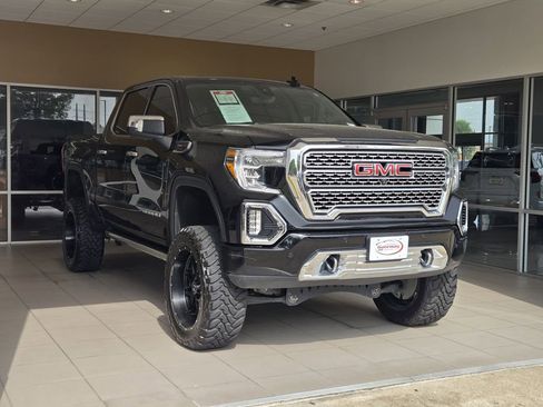 Used 2021 GMC Sierra 1500 Denali w/ Denali Ultimate Package AWD/4WD image 3