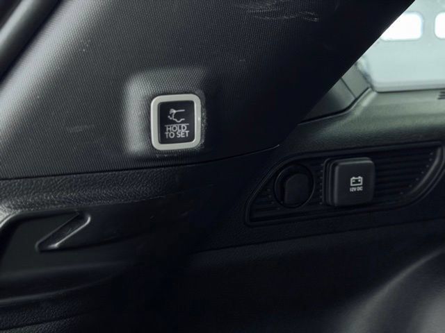 Certified 2025 Jeep Grand Cherokee Altitude AWD/4WD image 11