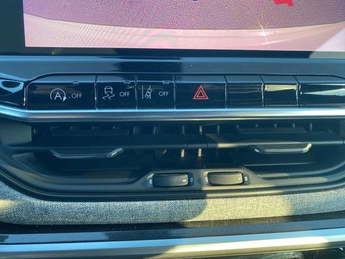 Used 2024 Jeep Compass Latitude image 26