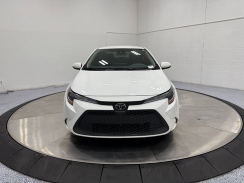 Used 2022 Toyota Corolla LE w/ Carpet Mat Package (TMS) image 2