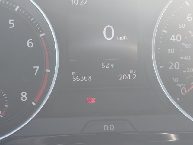 Used 2019 Volkswagen Golf 4-Door FWD image 16
