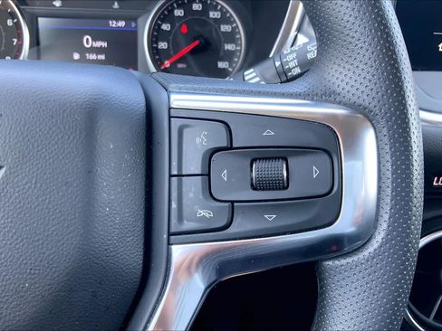 Used 2025 Chevrolet Blazer LT AWD/4WD image 25