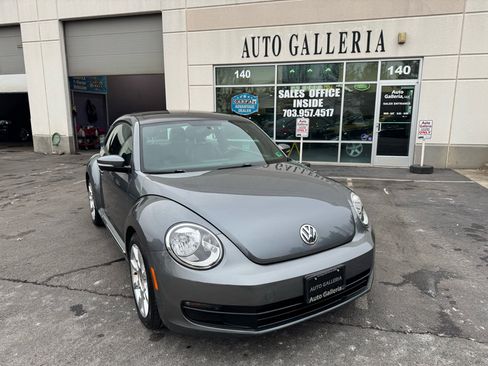 Used 2013 Volkswagen Beetle 2.5 image 4