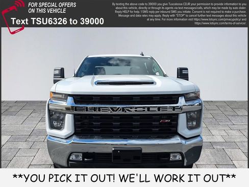 Used 2023 Chevrolet Silverado 2500 LT w/ Convenience Package AWD/4WD image 2