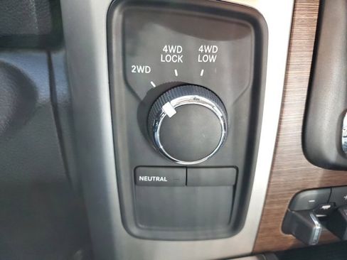 Used 2017 RAM 2500 Laramie w/ Sport Appearance Group image 28