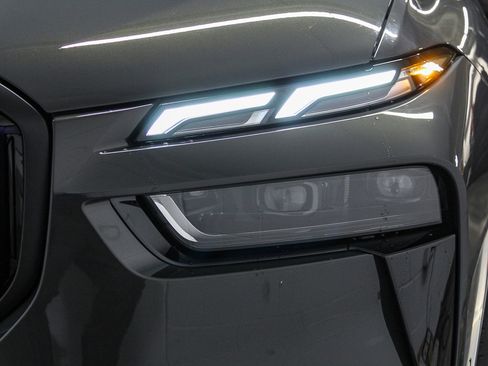 New 2026 BMW X7 xDrive40i w/ M Sport Package image 10