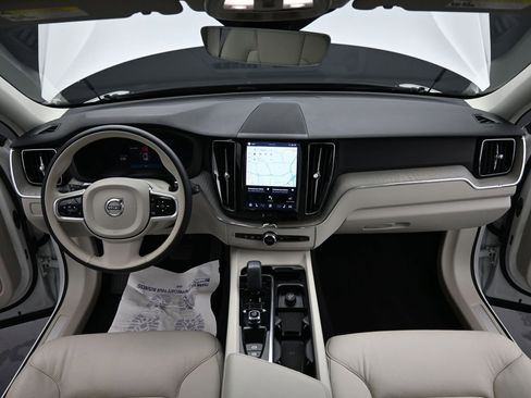 Certified 2023 Volvo XC60 B5 Plus w/ Protection Package Premier image 22