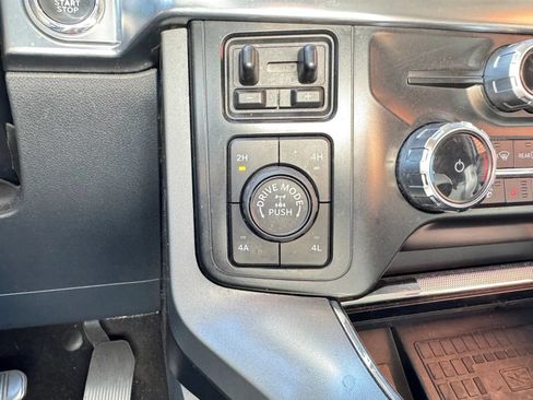 Used 2022 Ford F150 Lariat w/ Equipment Group 502A High AWD/4WD image 20