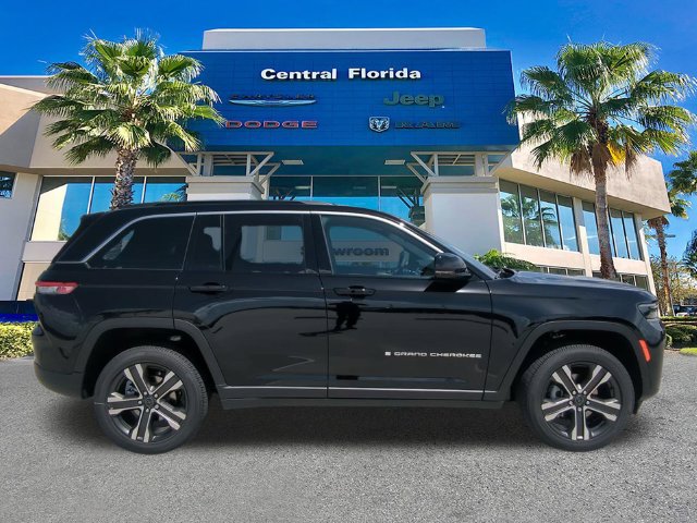 New 2027 Jeep Grand Cherokee Limited w/ Trailer Tow Package AWD/4WD image 4