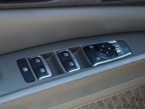 New 2026 Kia Carnival EX image 21