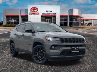 Used 2023 Jeep Compass Altitude w/ Convenience Group video 1