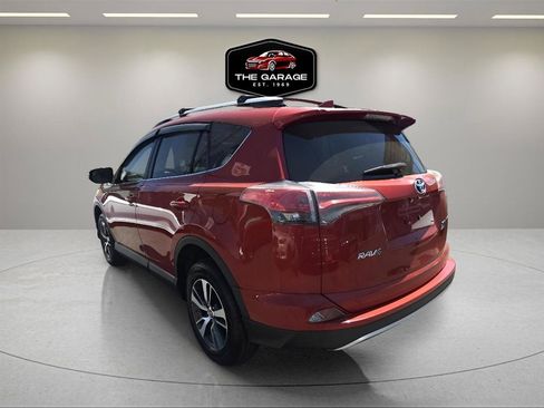 Used 2016 Toyota RAV4 XLE AWD/4WD image 3