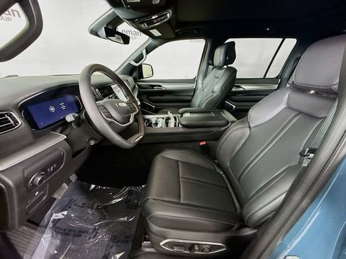 New 2026 Jeep Grand Wagoneer 4WD image 19