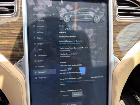 Used 2015 Tesla Model S 70D AWD/4WD image 15