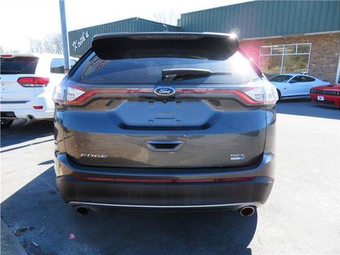 Used 2018 Ford Edge SEL image 16