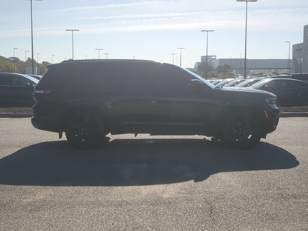 Used 2022 Jeep Grand Cherokee L Laredo AWD/4WD image 6