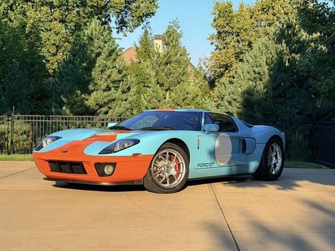 Used 2006 Ford GT RWD image 1