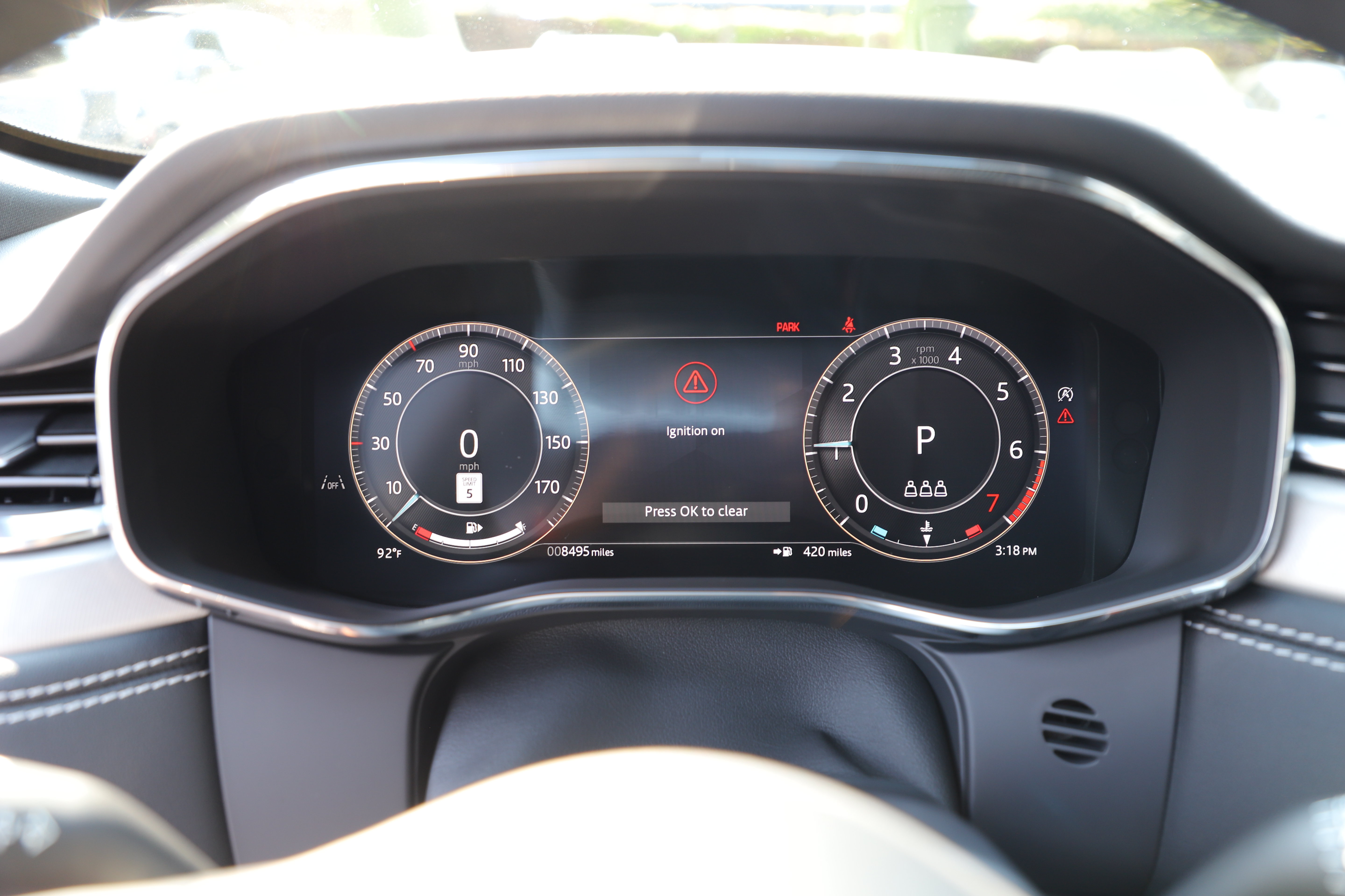 Certified 2025 Jaguar F-PACE R-Dynamic S AWD/4WD image 18