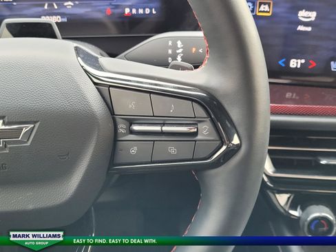 Used 2024 Chevrolet Traverse RS image 11