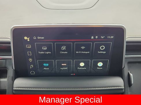 Used 2024 GMC Yukon SLT AWD/4WD image 20
