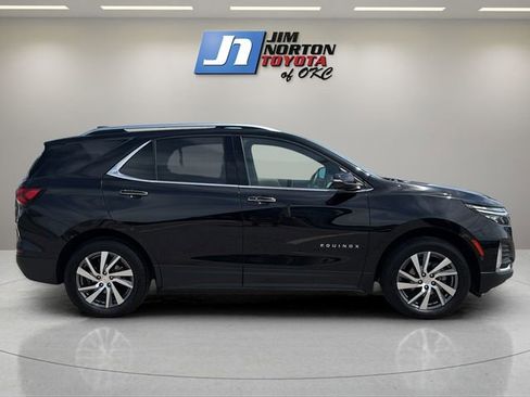 Used 2023 Chevrolet Equinox Premier AWD/4WD image 4