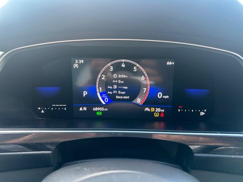 Used 2022 Volkswagen Tiguan SE R-Line image 20