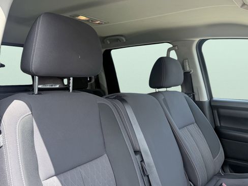 Used 2021 Nissan Titan SV w/ Accessory Utility Package RWD image 46