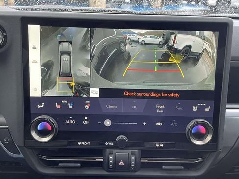 Used 2024 Lexus GX 550 image 24