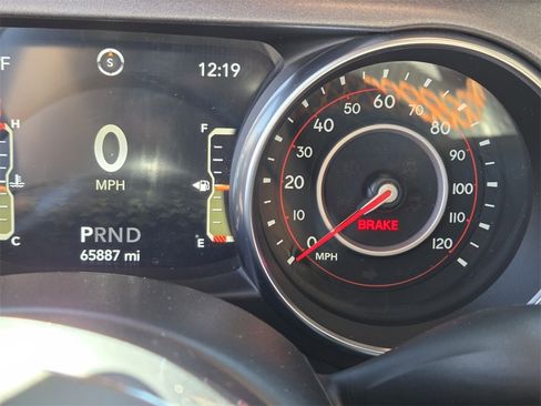 Used 2021 Jeep Gladiator Mojave image 16