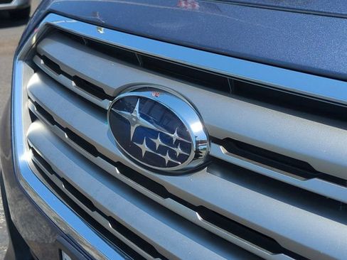 Used 2015 Subaru Outback 2.5i Limited AWD/4WD image 10