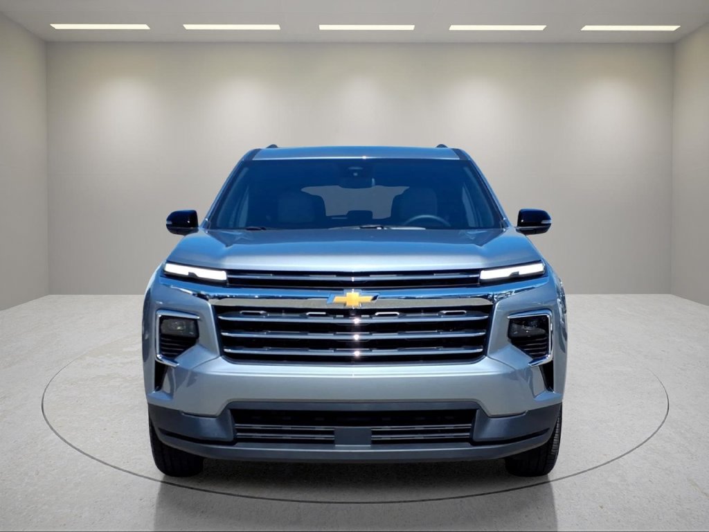 Certified 2025 Chevrolet Traverse LT FWD image 25