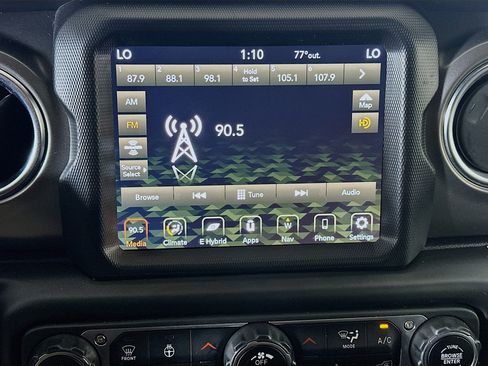 Used 2023 Jeep Wrangler Unlimited Rubicon 4xe w/ Cold Weather Group AWD/4WD image 19
