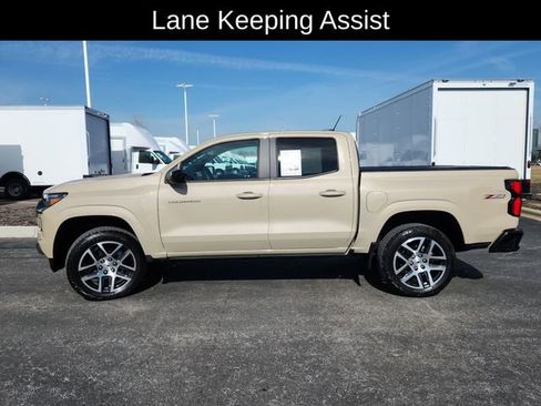 Used 2023 Chevrolet Colorado Z71 w/ Z71 Convenience Package 2 image 4