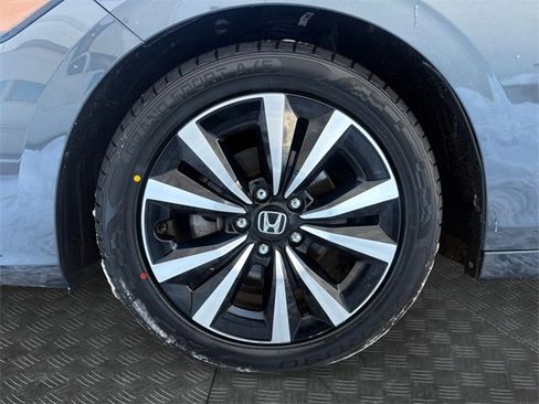 Certified 2024 Honda Civic EX-L image 14