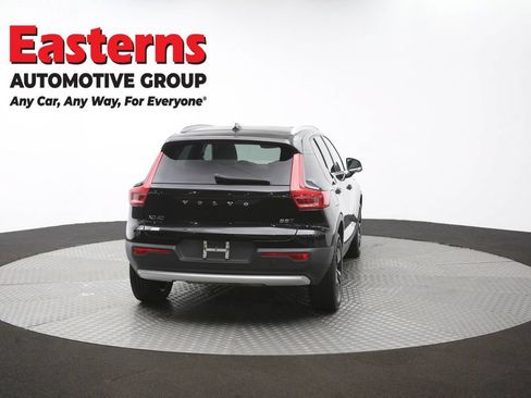 Used 2023 Volvo XC40 B5 Plus AWD/4WD image 39