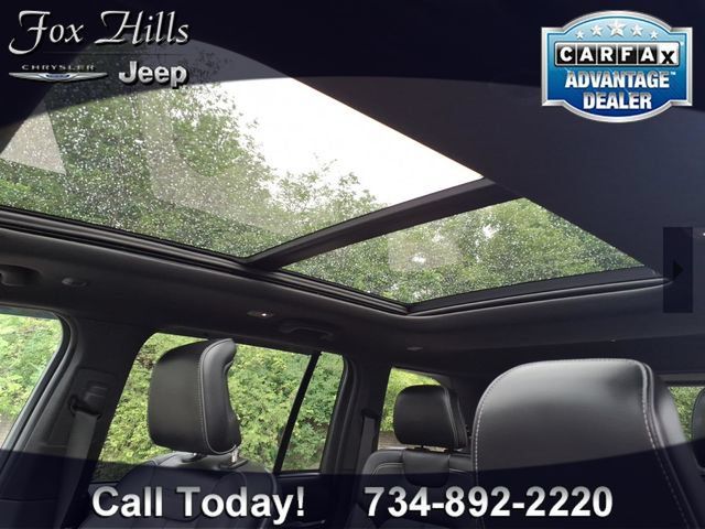 Certified 2023 Jeep Grand Cherokee Overland w/ Luxury Tech Group IV AWD/4WD image 17