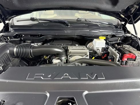 Used 2019 RAM 1500 Laramie Longhorn AWD/4WD image 34