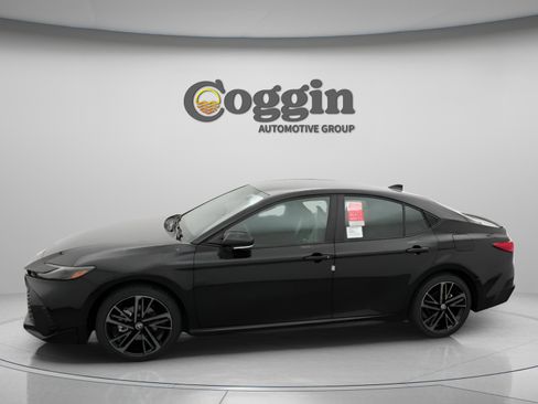 New 2026 Toyota Camry XSE AWD/4WD image 3