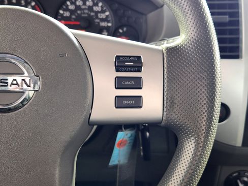 Used 2018 Nissan Frontier SV AWD/4WD image 19