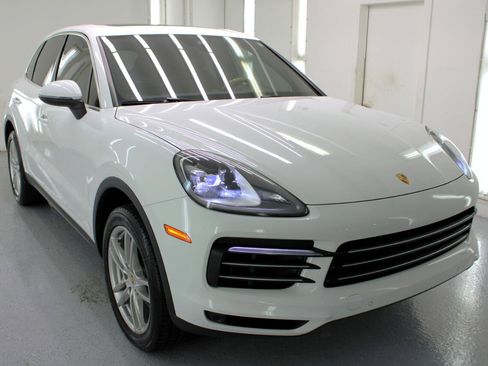 Used 2019 Porsche Cayenne image 12