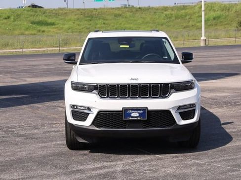 Used 2024 Jeep Grand Cherokee Limited 4xe AWD/4WD image 4