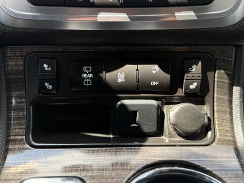 Used 2015 GMC Acadia SLT FWD image 22